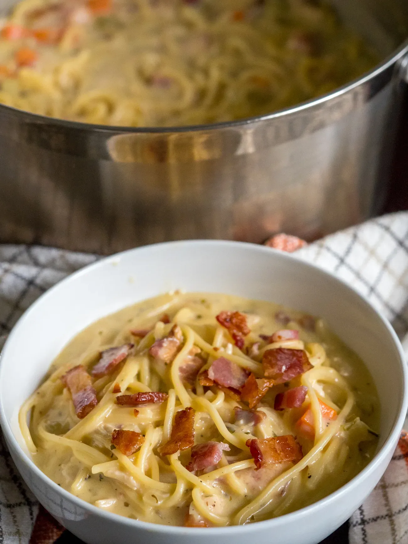 Cooking the Perfect Crack Chicken Noodle Soup (12 Tomatoes Style)