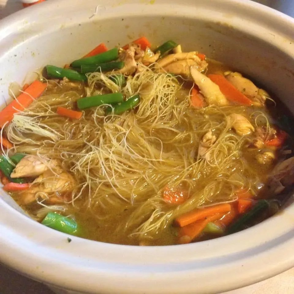 Serving and Customizing Your Vermicelli Chicken Noodle Soup